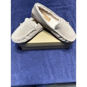 NEW Gentle Souls by Kenneth Cole Mina Driver Cozy Flats In Hazel NIB Sz 8.5
